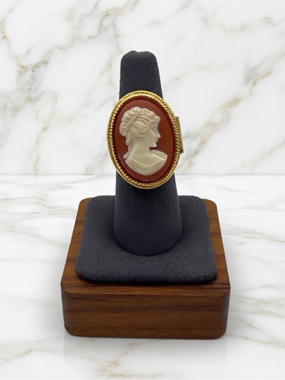 VTG Auth Avon Cameo Solid Perfume Ring - Gold Tone adjustable -